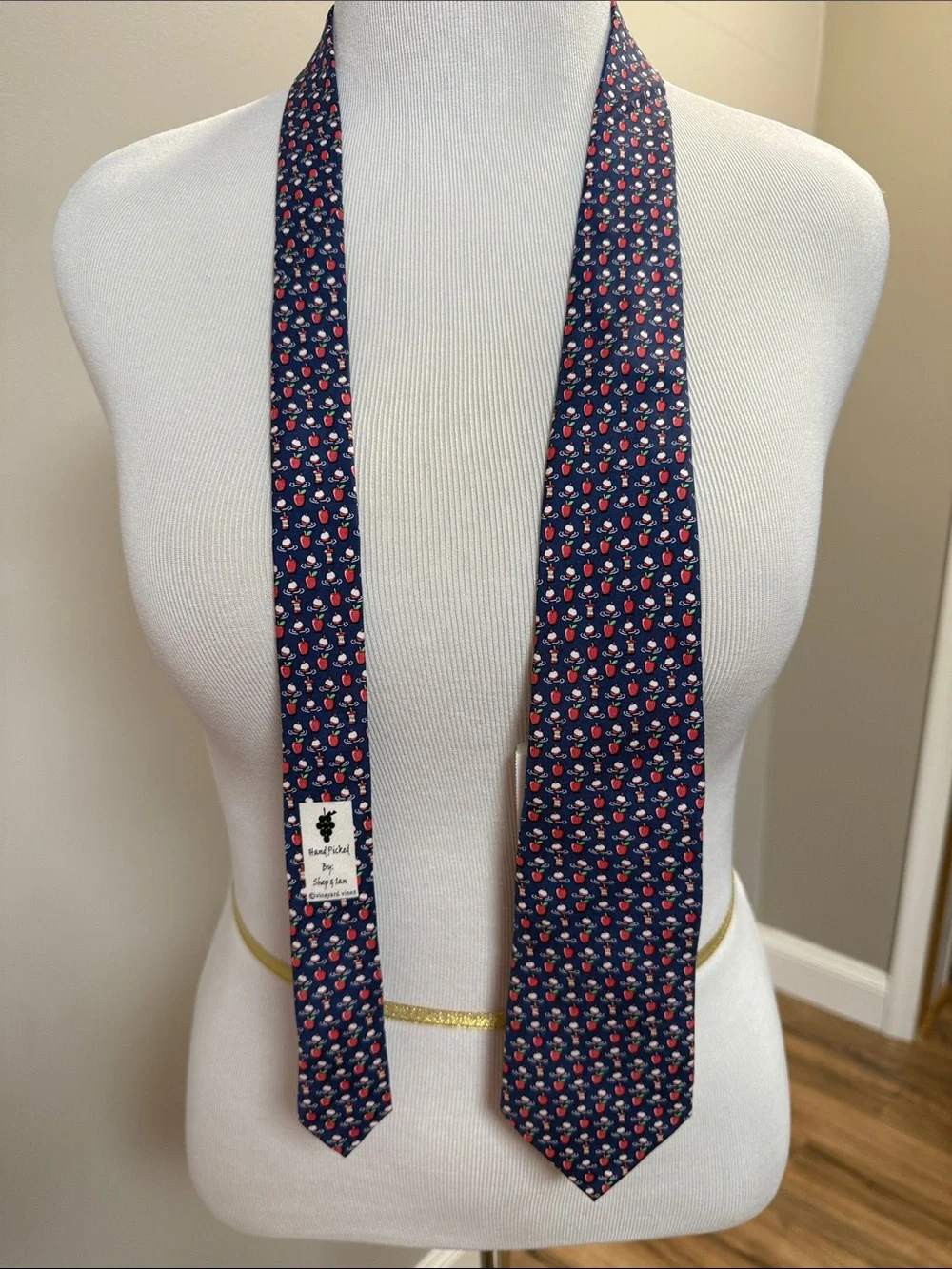 Vineyard Vines Navy Bobbing For Apples Tie - Boys NWT